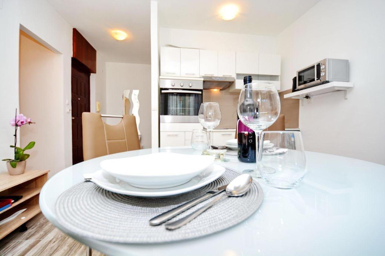Apartment T&L Zadar Bagian luar foto